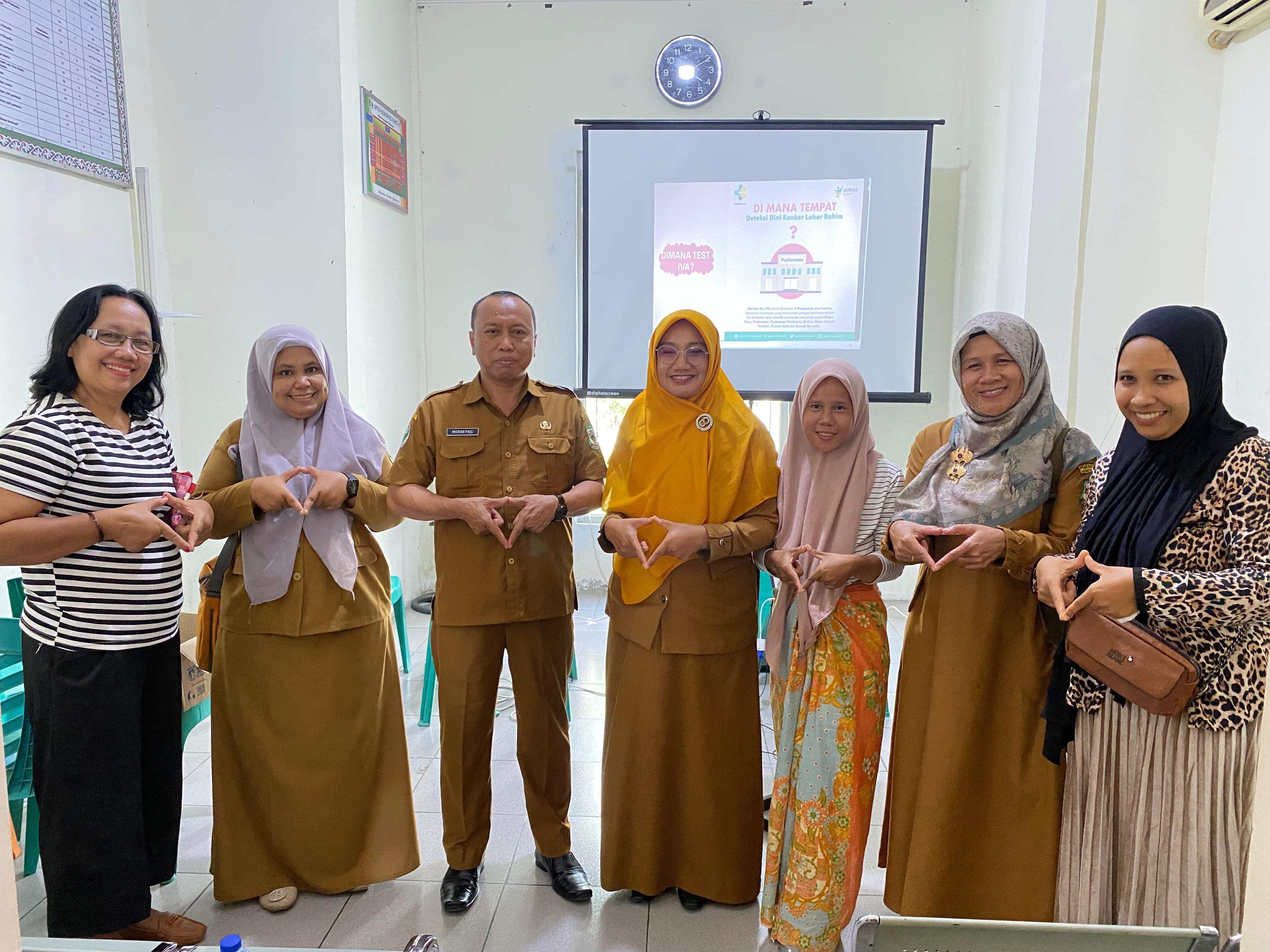 PEMERIKSAAN KESEHATAN DAN GEBYAR IVA TEST